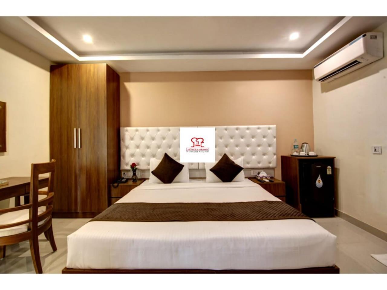 Abhiram Homestay Кхаджурахо Экстерьер фото