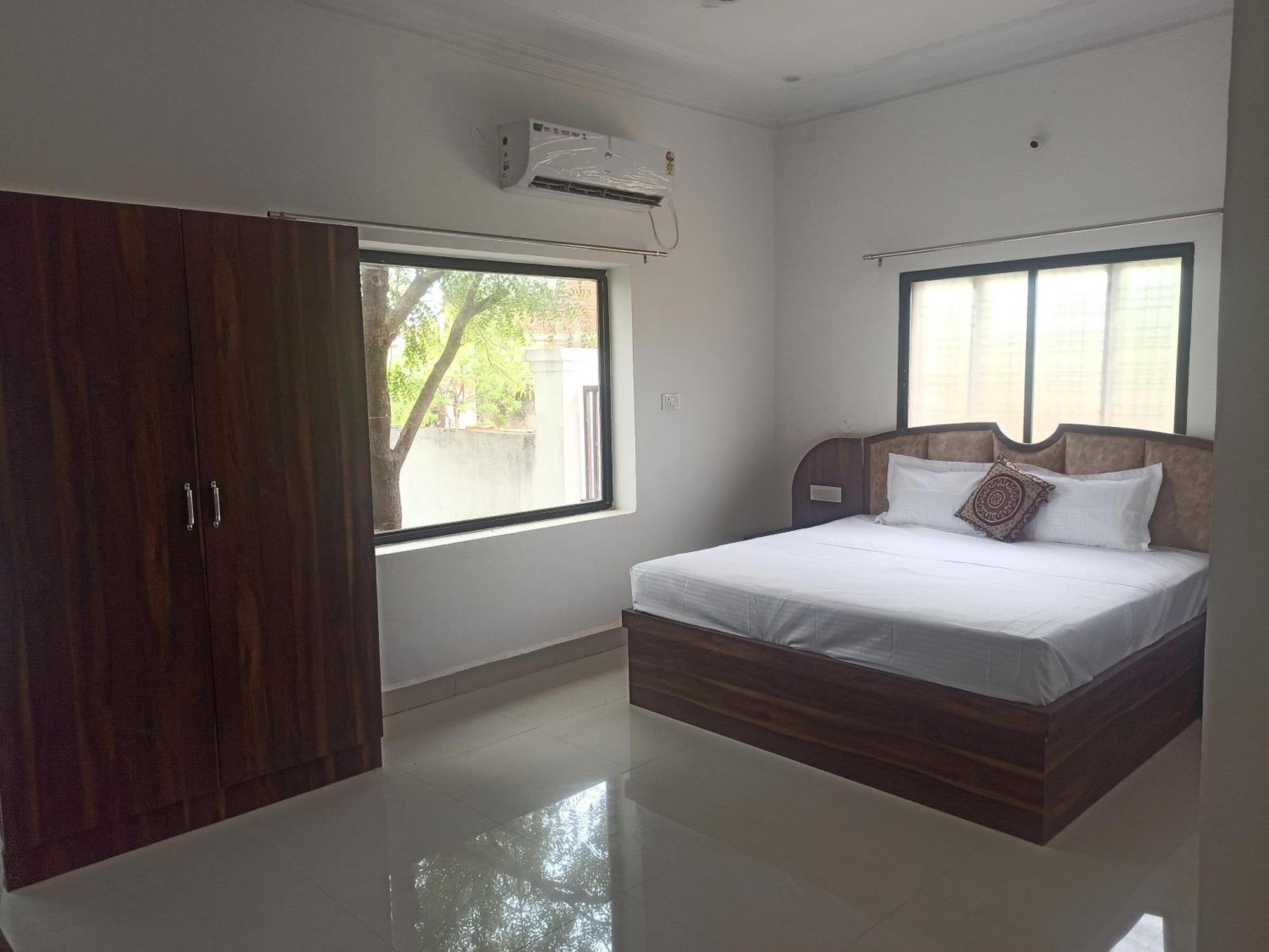 Abhiram Homestay Кхаджурахо Экстерьер фото