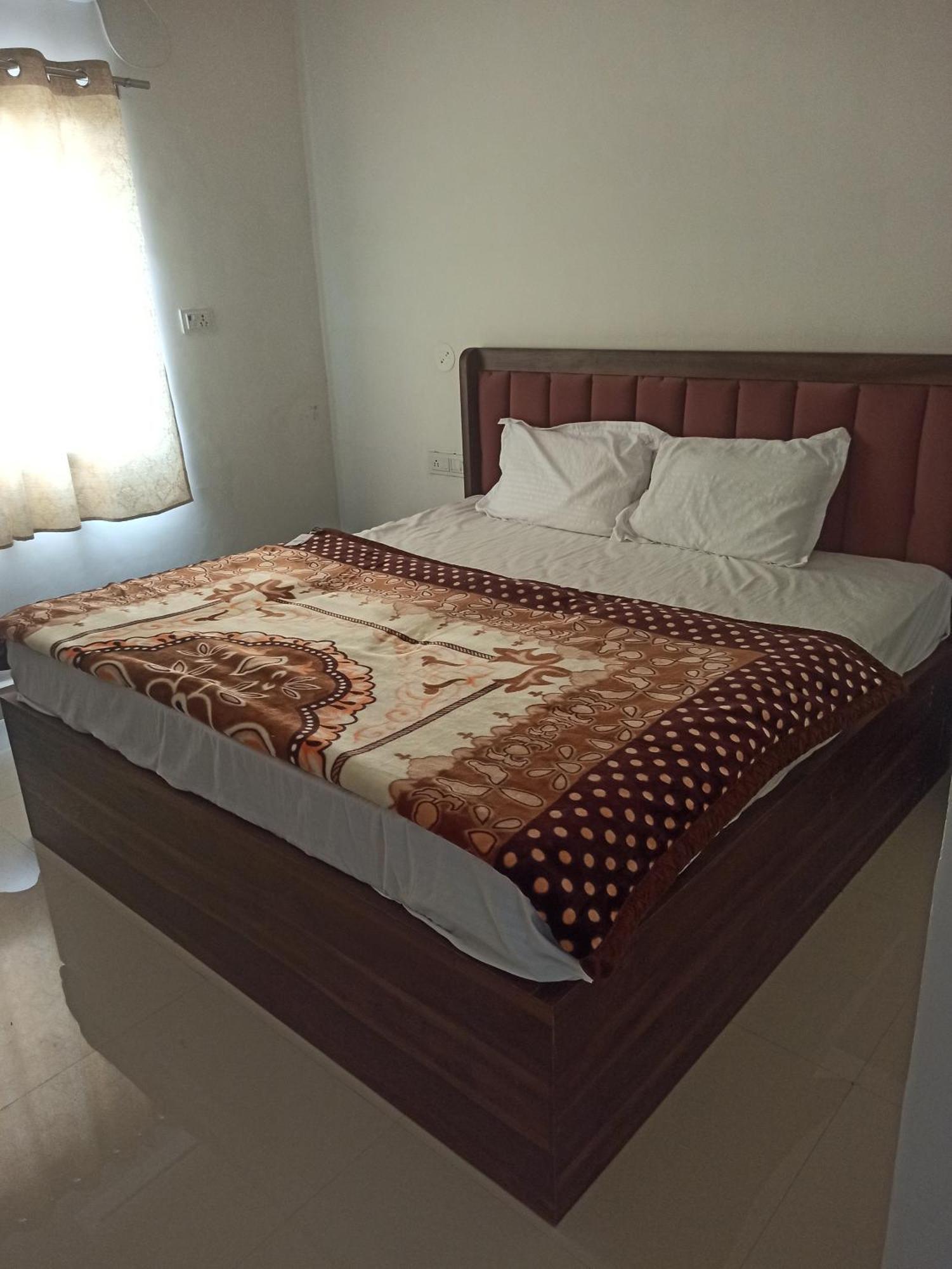 Abhiram Homestay Кхаджурахо Экстерьер фото