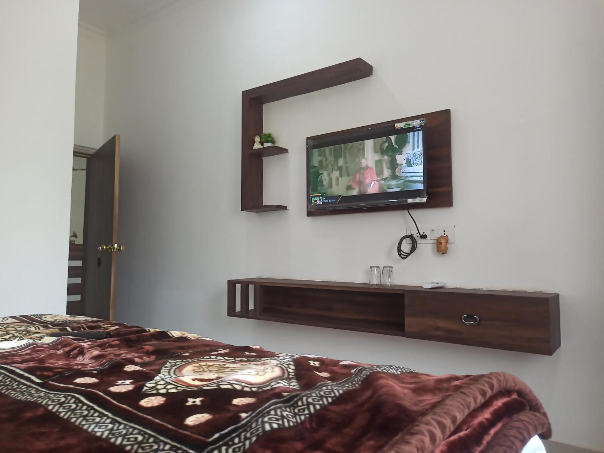 Abhiram Homestay Кхаджурахо Номер фото